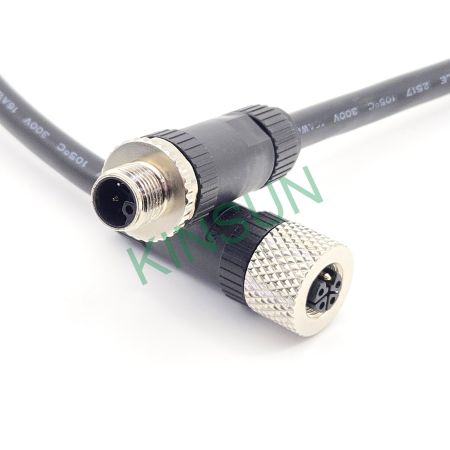 Connecteur d'assemblage de câble M12 L-Codé sans vis, sans soudure, connexion par sertissage, terminé rapidement sur le terrain - Le connecteur d'assemblage de câble codé M12 L fournit à la fois un type mâle et femelle. La conception de terminaison par sertissage de l'assemblage garantit une connectivité robuste.